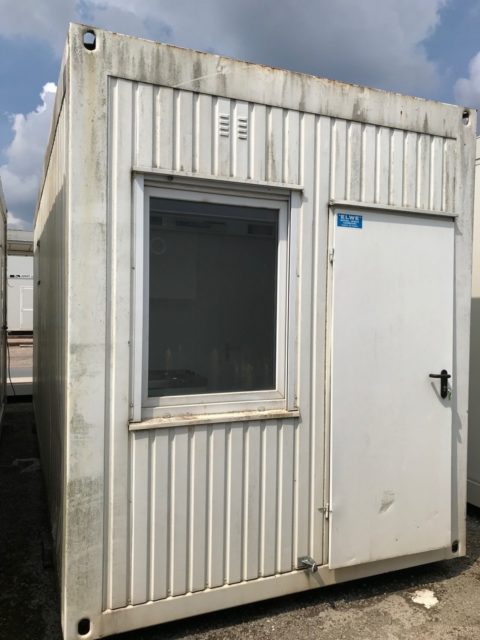 1 module sanitaire cuisinette d’occasion EUROMODULES de 6 x 2,5m 3